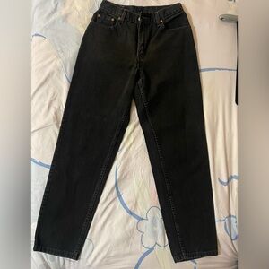 Levi's Women’s Dark Black Relaxed Fit Tapered Leg Jeans